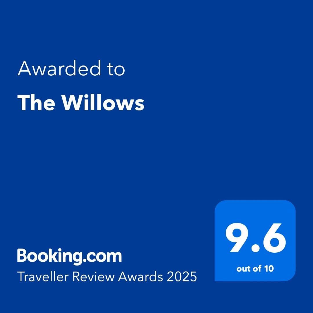 The Willows Selsey Ngoại thất bức ảnh